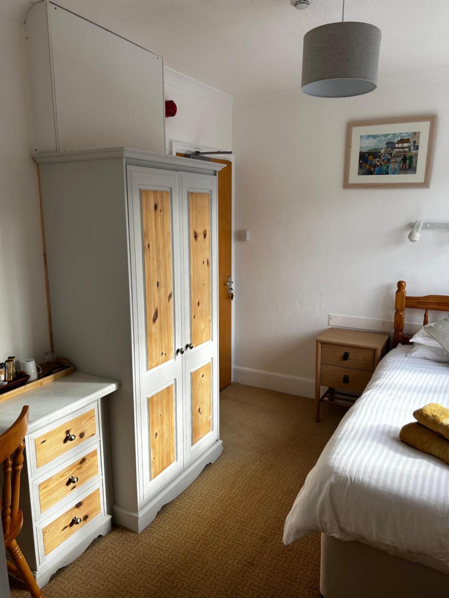 Lucerne B&B Lyme Regis Esterno foto